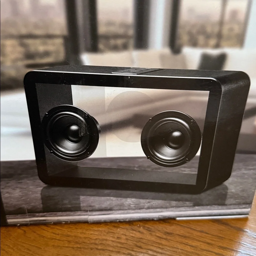 Merkury HiFi Stereo Speaker. ClearSound Transparent. Super Bass. Bluetooth. - Picture 2 of 10